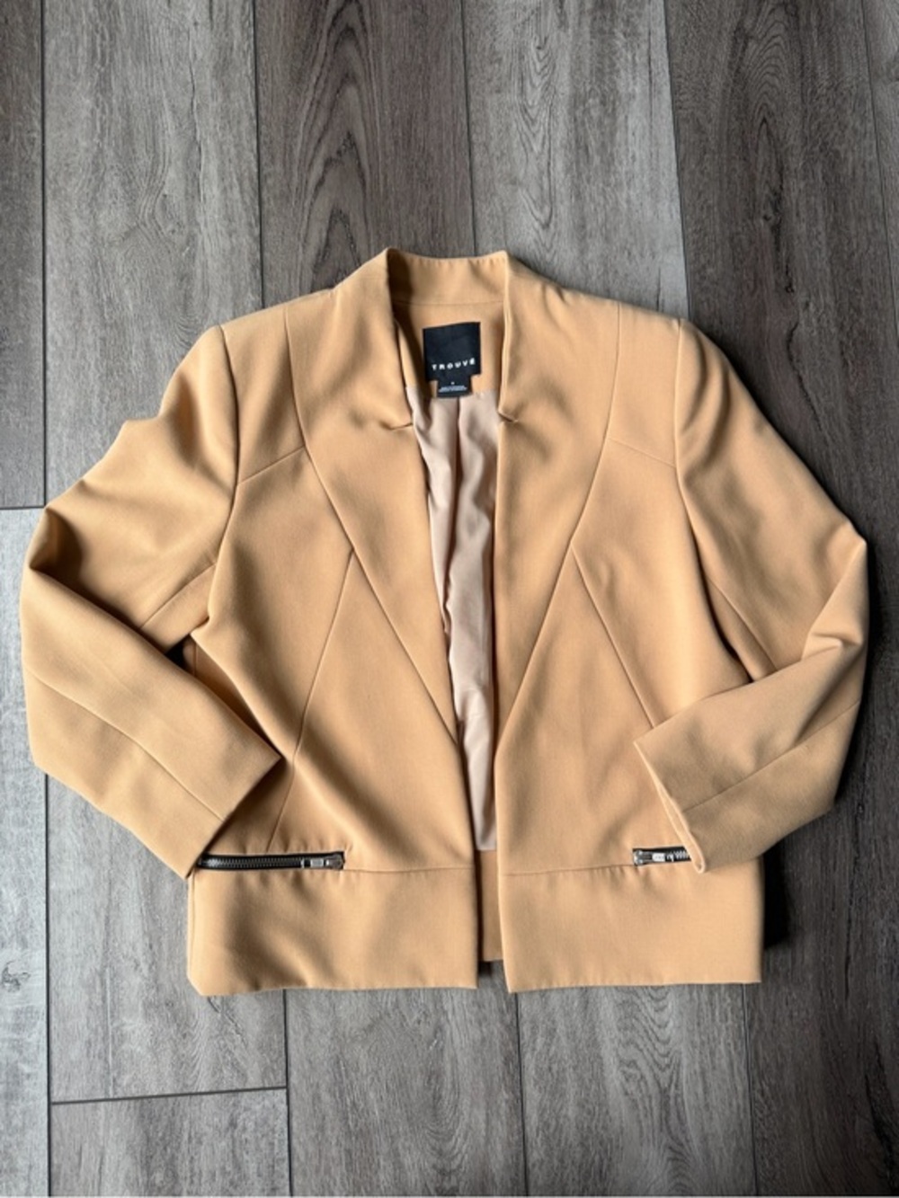 Trouve- Revolve- Cropped Blazer in Camel Tan with Zipper Details (S)